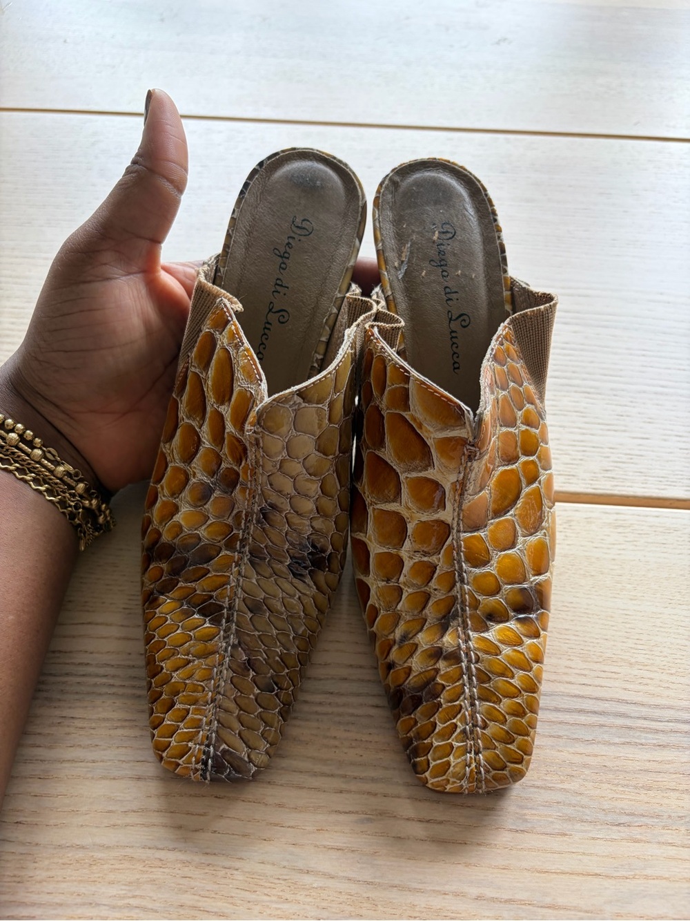 Diego de Luca made in Brazil Women's Yellow Snake-Print Slide Mules